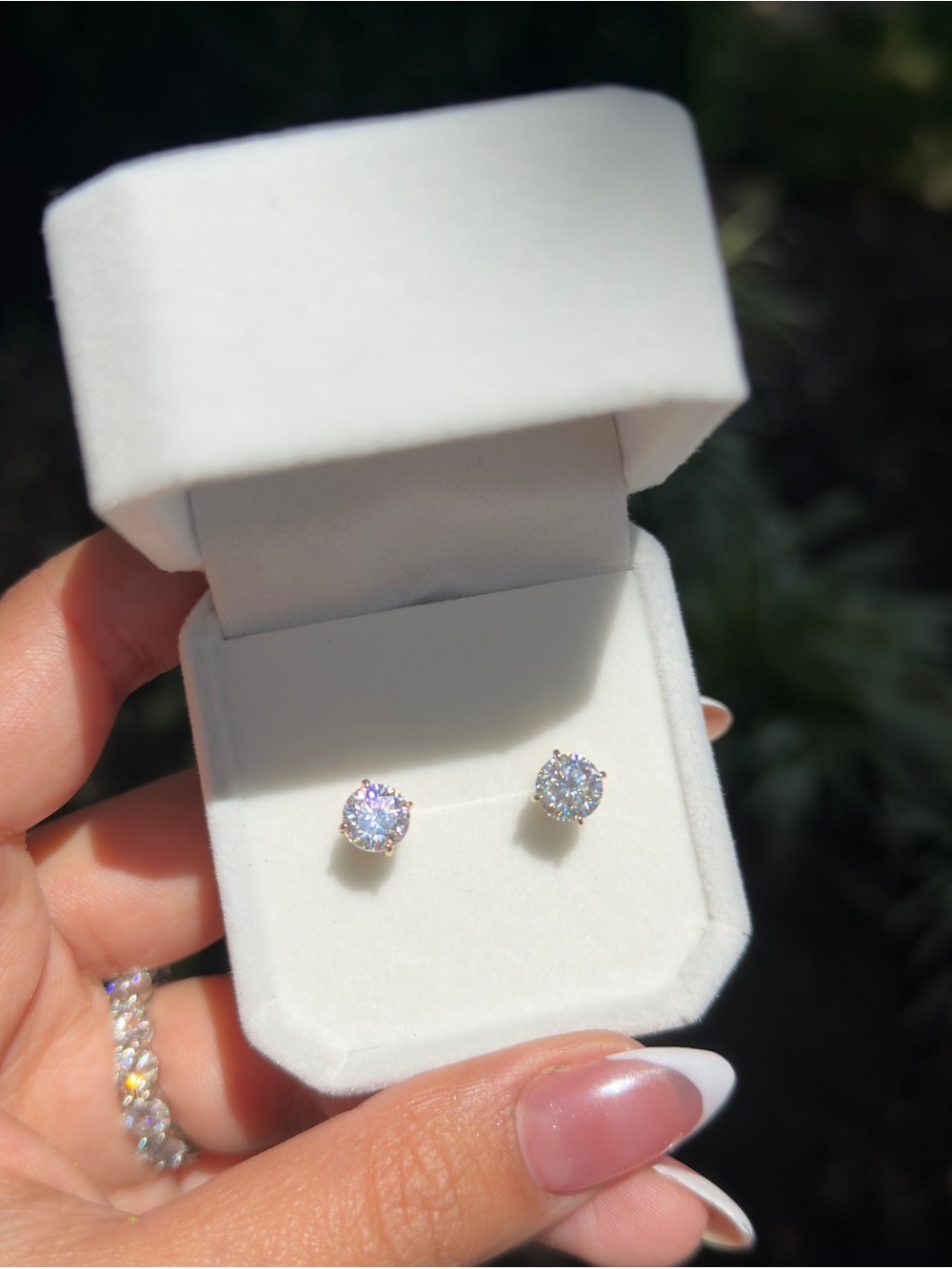 10k real gold 2cttw certified moissanite color D VVS1 earrings screw back